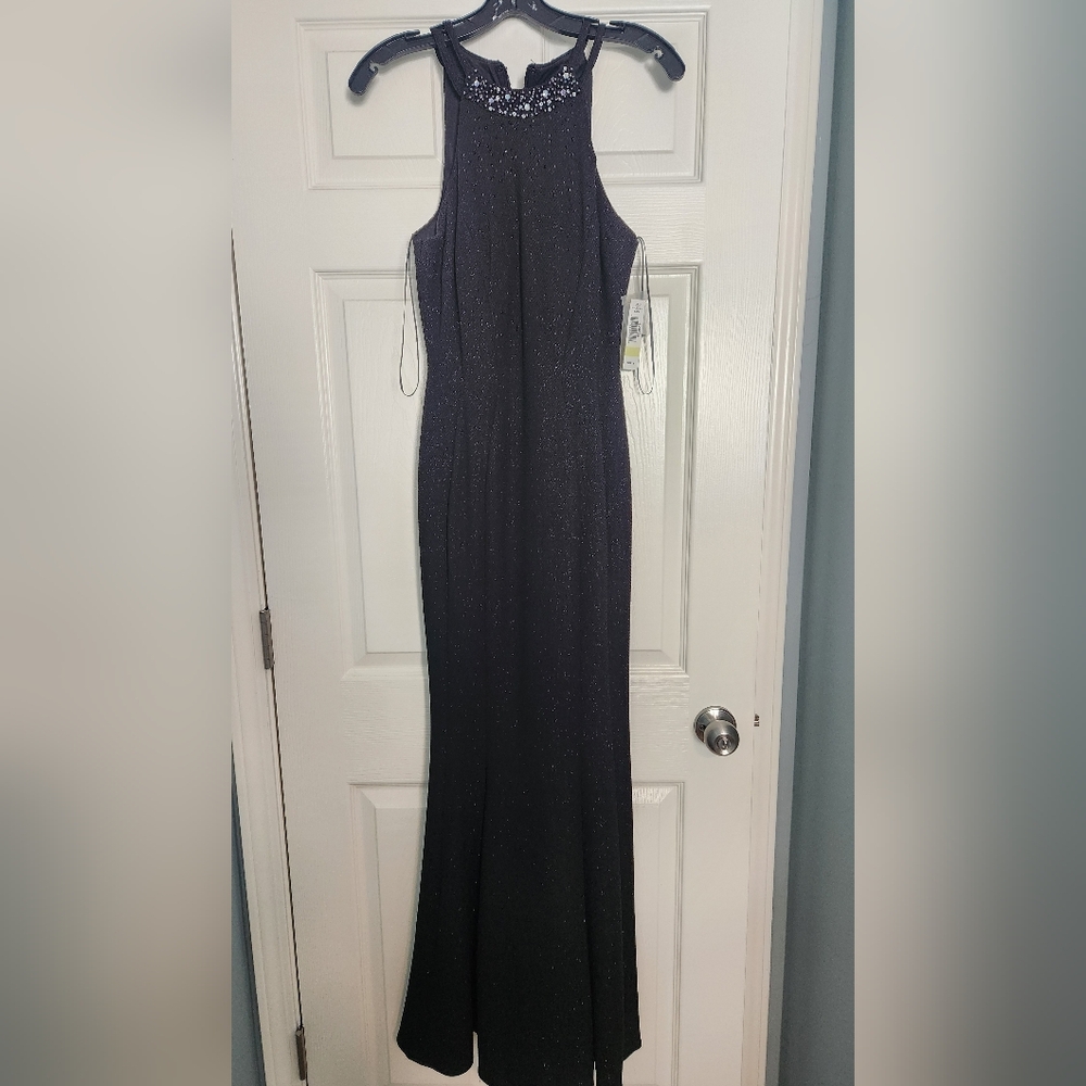 Nightway Formal Dress‎ Womens 4 Black Shimmer Jeweled Neckline Gown